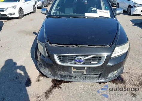 2011 Volvo V50 T5/T5 R-Design from USA, damaged, VIN YV1672MW6B2627397